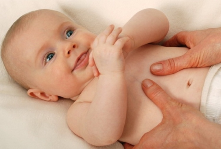 Детский массаж необходим уже с первых недель жизни младенца